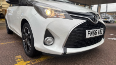 Toyota Yaris 1.33 VVT-i Design 5dr Petrol Hatchback